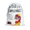 Bolsa de tela personalizada con la frase Gracias por venir a mi cumpleaños y mensaje sobre la tarta con ilustración de chica sosteniendo pastel.
