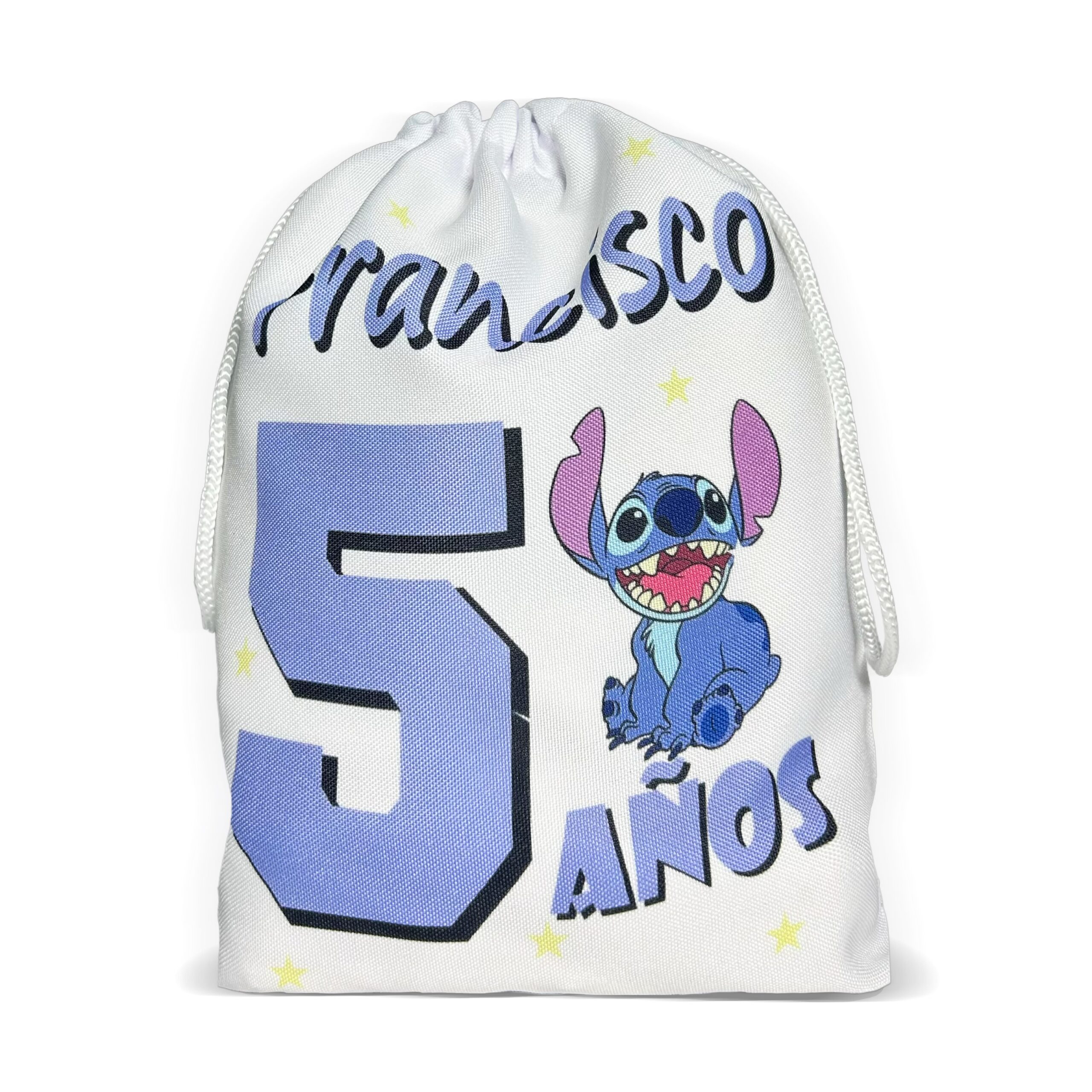 Bolsita blanca de tela con ilustración del personaje Stitch, el nombre Francisco y el número 5 años.